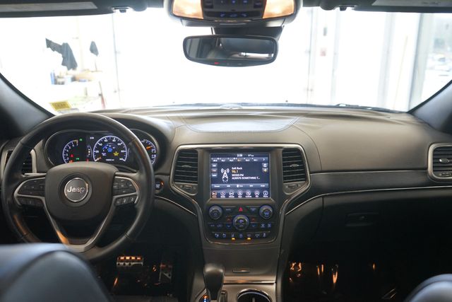 Thumbnail: 2018 Jeep Grand Cherokee - 22