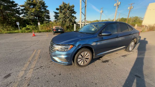 Thumbnail: 2019 Volkswagen Jetta - 5