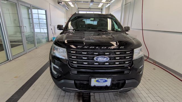 Thumbnail: 2017 Ford Explorer - 10