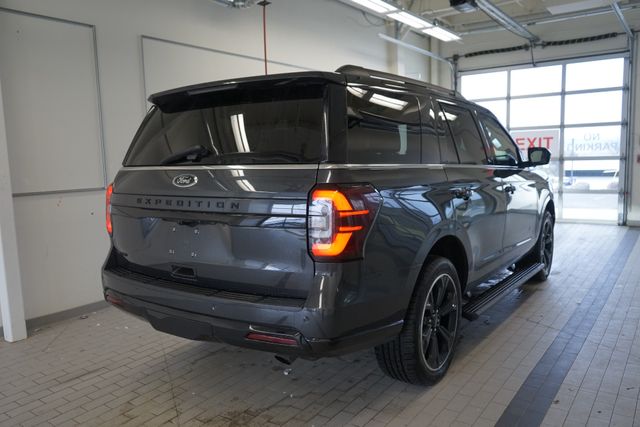 Thumbnail: 2022 Ford Expedition - 16
