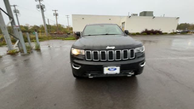 Thumbnail: 2018 Jeep Grand Cherokee - 3