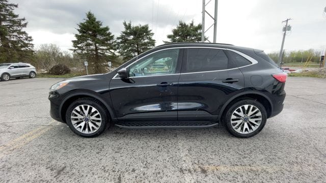 Thumbnail: 2022 Ford Escape - 6