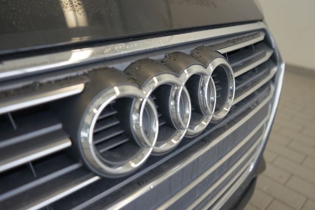 Thumbnail: 2018 Audi A4 - 18