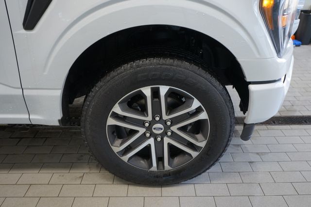 Thumbnail: 2023 Ford F-150 - 16