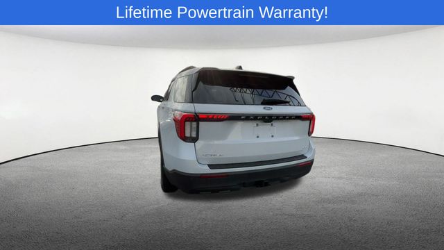 Thumbnail: 2026 Ford Explorer - 8