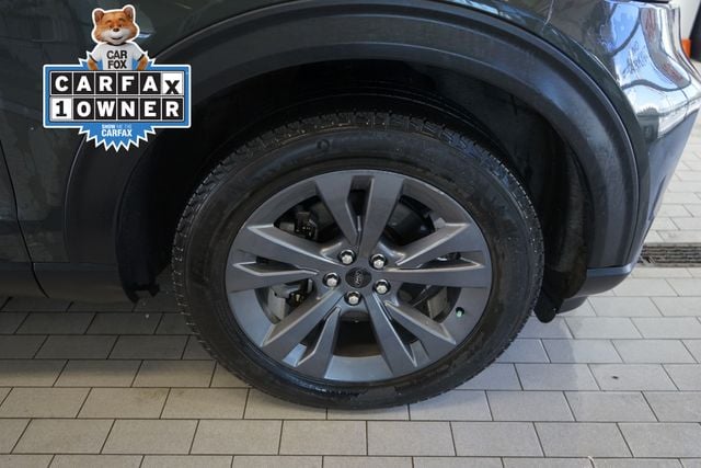 Thumbnail: 2023 Ford Explorer - 16