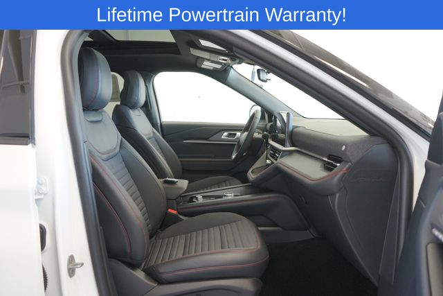 Thumbnail: 2025 Ford Explorer - 32