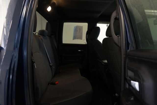 Thumbnail: 2021 RAM 1500 Classic - 30