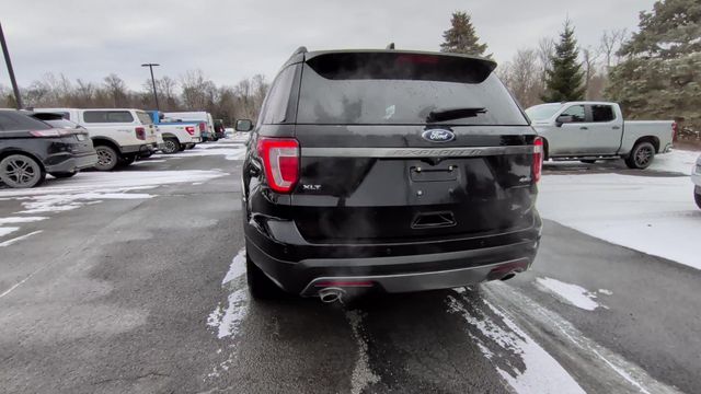 Thumbnail: 2017 Ford Explorer - 8