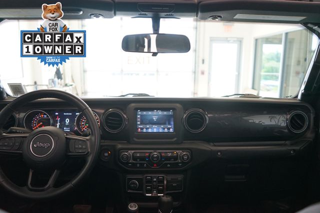 2022 Jeep Gladiator Altitude 28