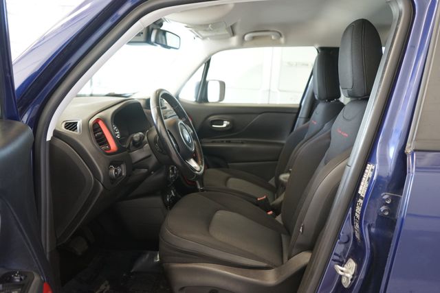 Thumbnail: 2016 Jeep Renegade - 20