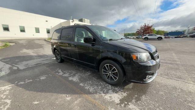 2019 Dodge Grand Caravan GT 2