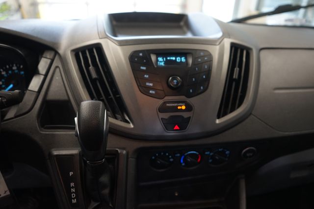 Thumbnail: 2018 Ford Transit Series - 22