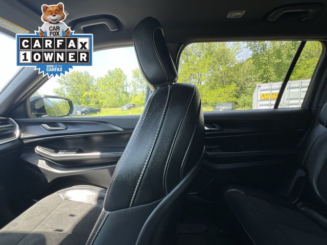 Thumbnail: 2023 Jeep Grand Cherokee L - 12
