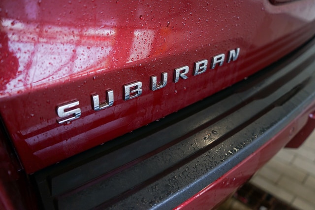 2018 Chevrolet Suburban LT 12