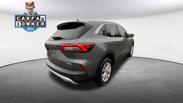 Thumbnail: 2023 Ford Escape - 9