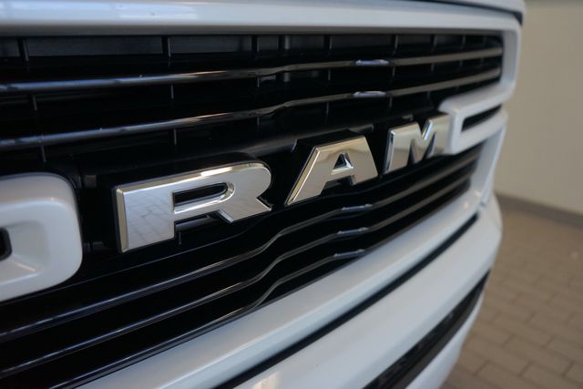 Thumbnail: 2019 RAM 1500 - 21