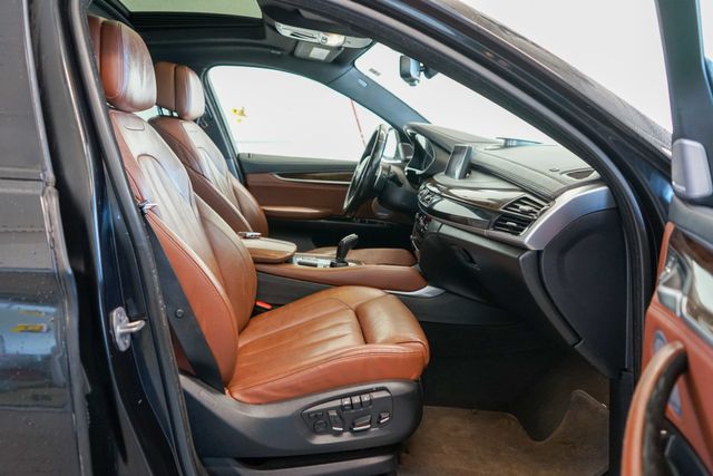 Thumbnail: 2015 BMW X6 - 24