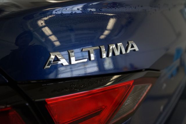 Thumbnail: 2021 Nissan Altima - 13