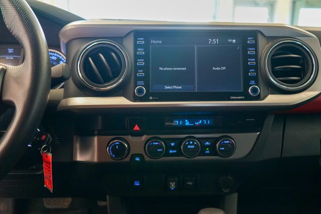 Thumbnail: 2021 Toyota Tacoma - 25