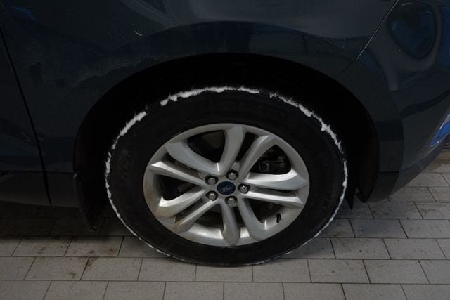 Thumbnail: 2019 Ford Edge - 13