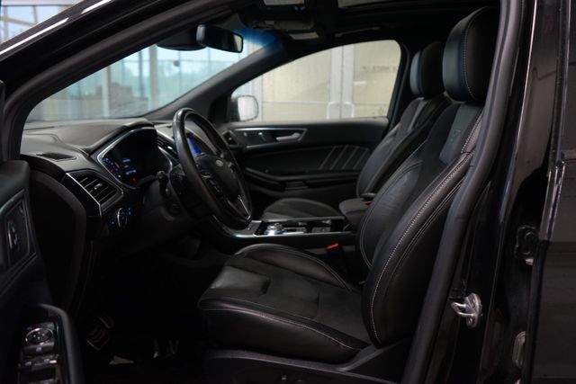 Thumbnail: 2020 Ford Edge - 21
