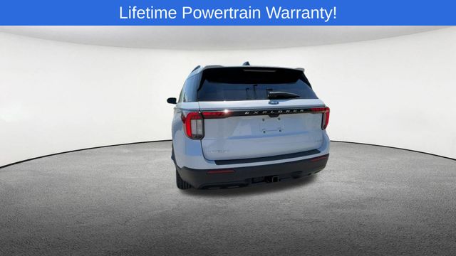 Thumbnail: 2026 Ford Explorer - 8
