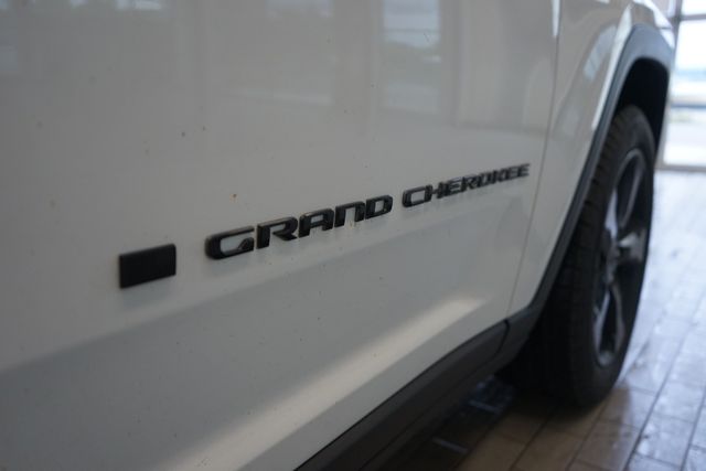 Thumbnail: 2021 Jeep Grand Cherokee L - 14