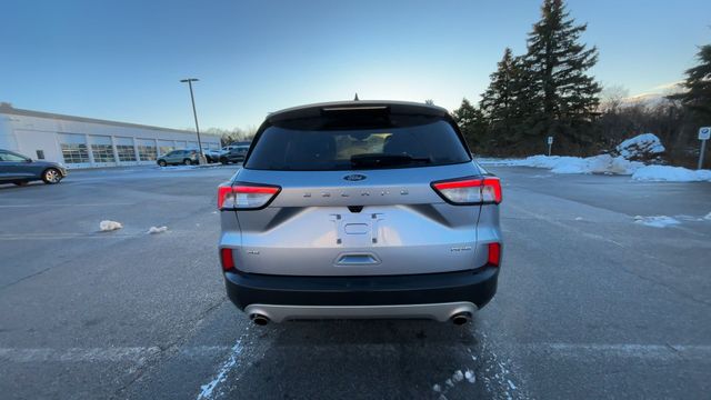 Thumbnail: 2022 Ford Escape - 8