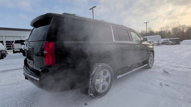 Thumbnail: 2017 Chevrolet Suburban - 9