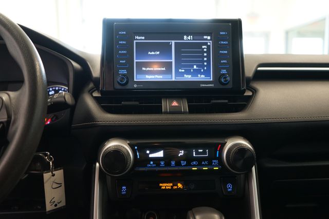 Thumbnail: 2020 Toyota RAV4 - 22