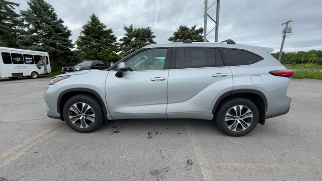 2021 Toyota Highlander XLE 5