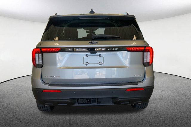 Thumbnail: 2025 Ford Explorer - 12