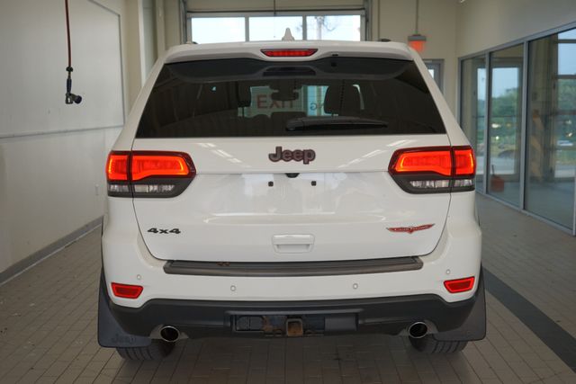Thumbnail: 2020 Jeep Grand Cherokee - 12