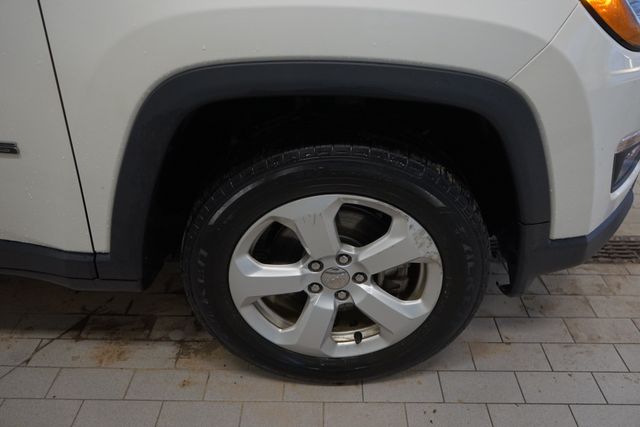 Thumbnail: 2018 Jeep Compass - 16