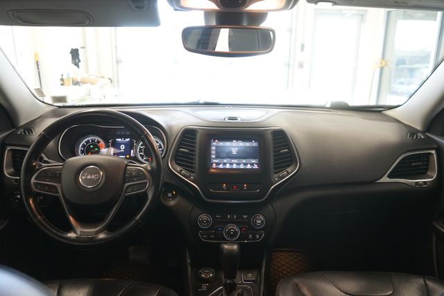 Thumbnail: 2021 Jeep Cherokee - 31