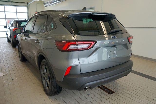 Thumbnail: 2025 Ford Escape - 2
