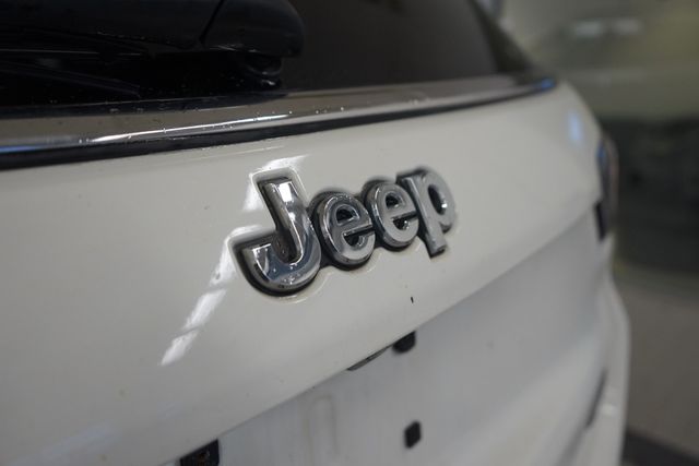 Thumbnail: 2018 Jeep Compass - 13