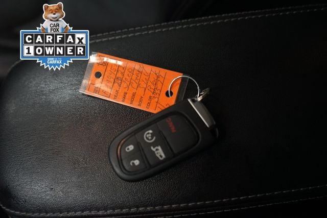 Thumbnail: 2022 Jeep Cherokee - 22