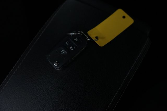 Thumbnail: 2021 Volkswagen Passat - 26