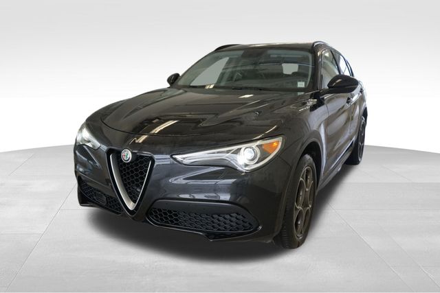 2018 Alfa Romeo Stelvio Base -
                  Utica, NY