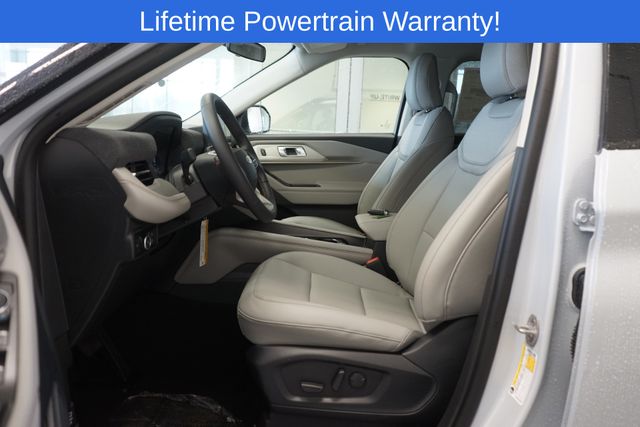 Thumbnail: 2026 Ford Explorer - 21