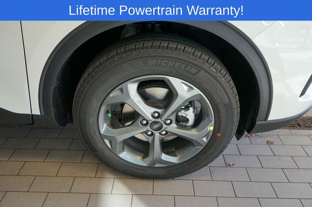 Thumbnail: 2025 Ford Escape - 15