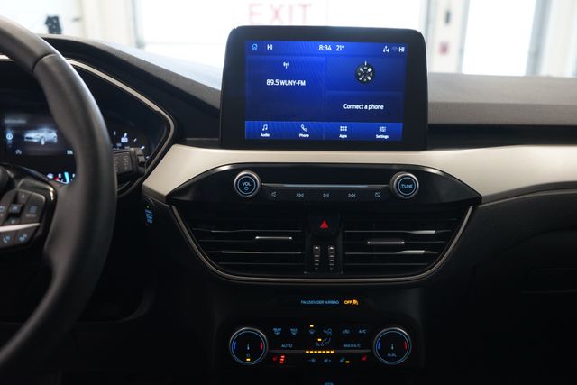 Thumbnail: 2022 Ford Escape - 23