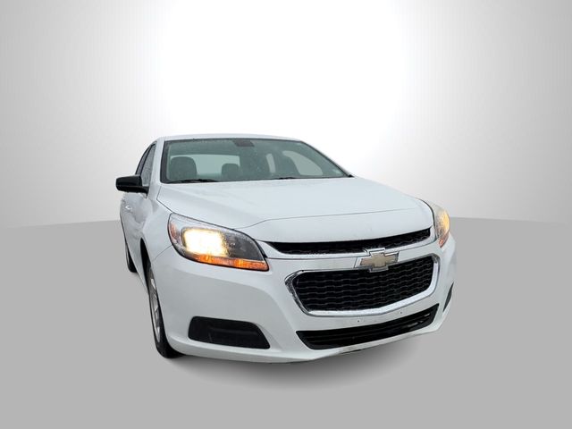 Thumbnail: 2015 Chevrolet Malibu - 3