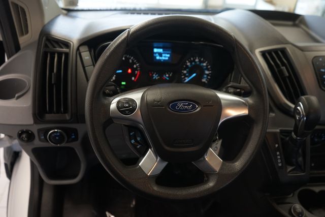 Thumbnail: 2018 Ford Transit Series - 20