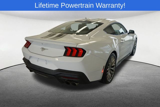 Thumbnail: 2025 Ford Mustang - 14
