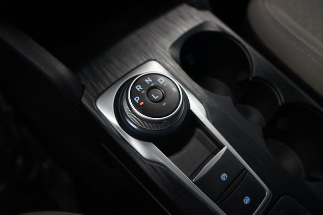 Thumbnail: 2022 Ford Escape - 25