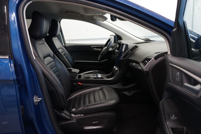 Thumbnail: 2023 Ford Edge - 31