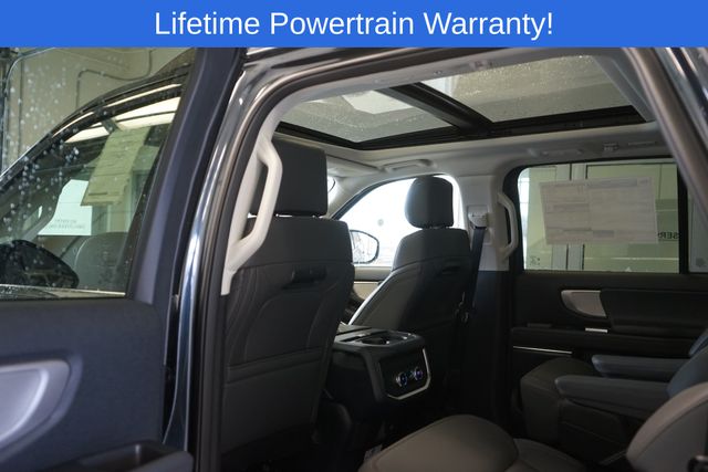 Thumbnail: 2025 Ford Expedition MAX - 30